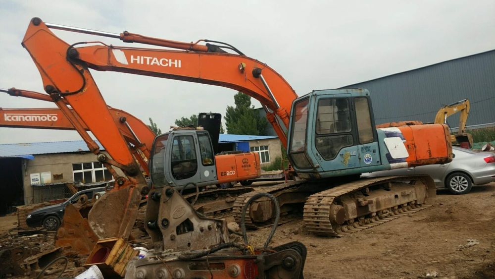 日立ex200 挖掘机