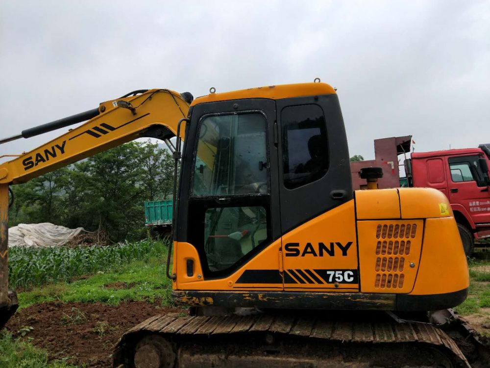 三一重工 sy75c-8 挖掘机