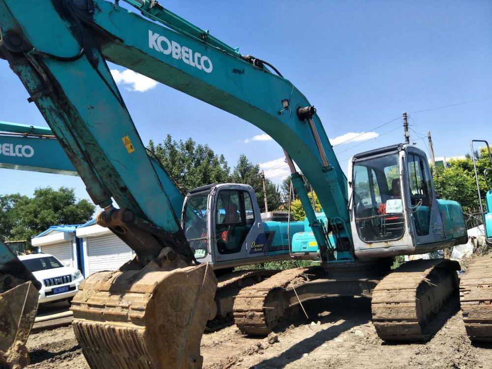 神钢sk230-6e 挖掘机