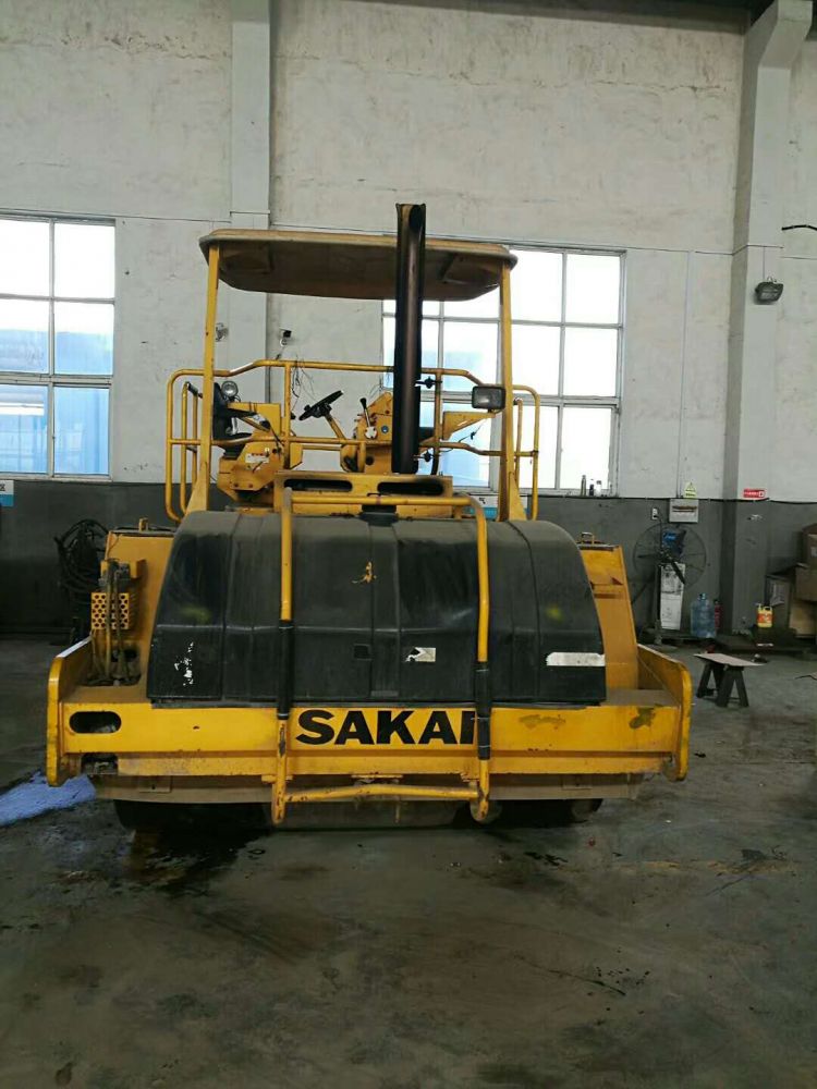 酒井sw900压路机