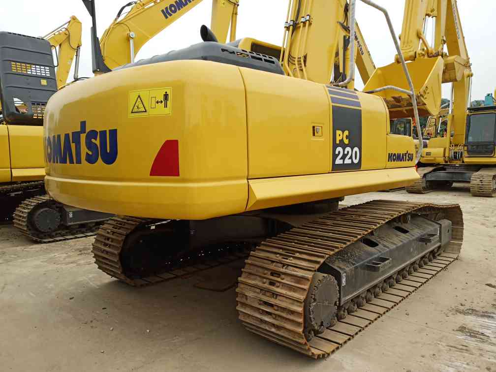 小松pc220-8m0 挖掘机