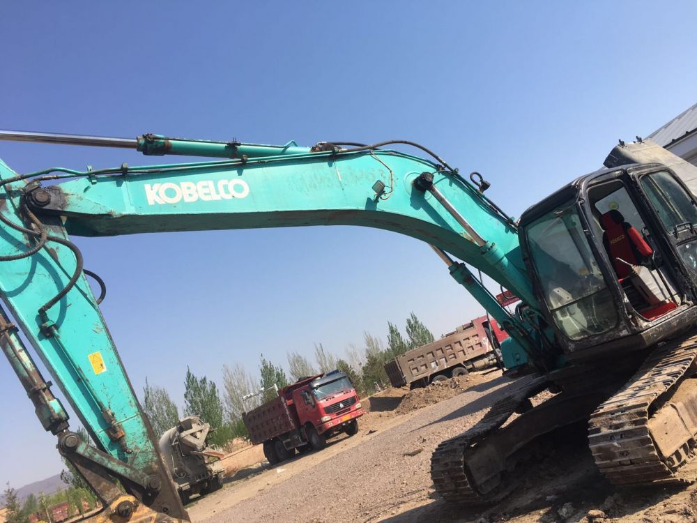 神钢sk230-6e 挖掘机