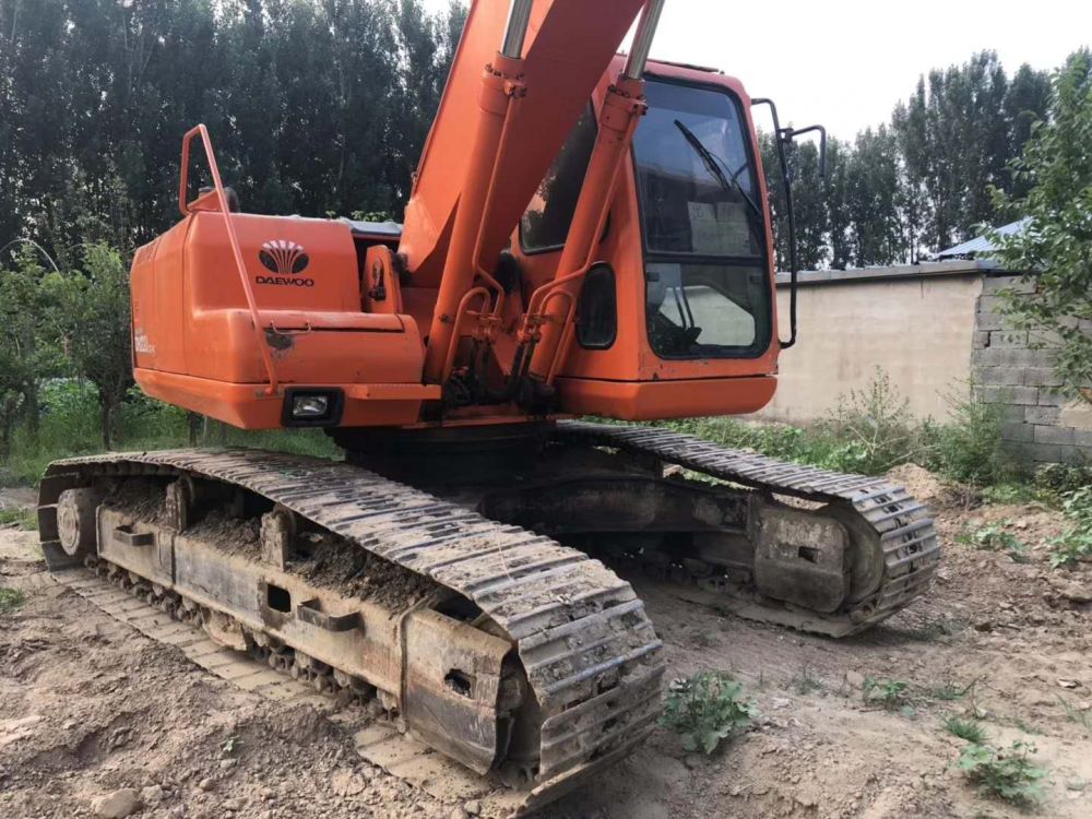 斗山dh220-5 挖掘机