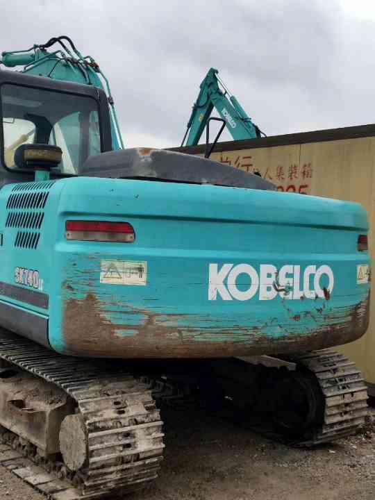 神钢sk130 挖掘机