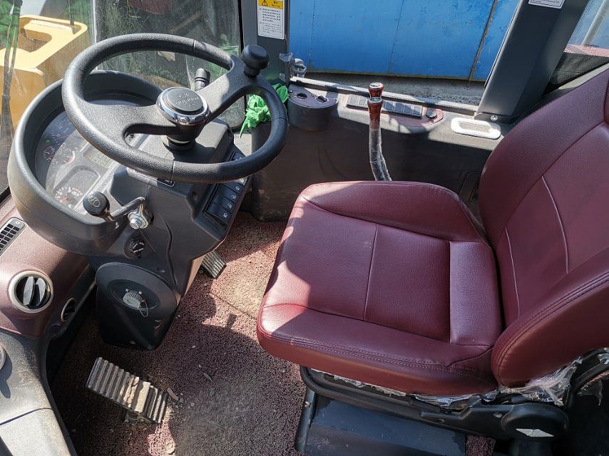 龙工lg855n 装载机