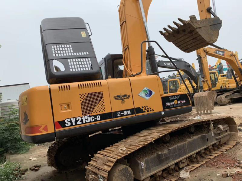 三一重工 sy215c-9 挖掘机