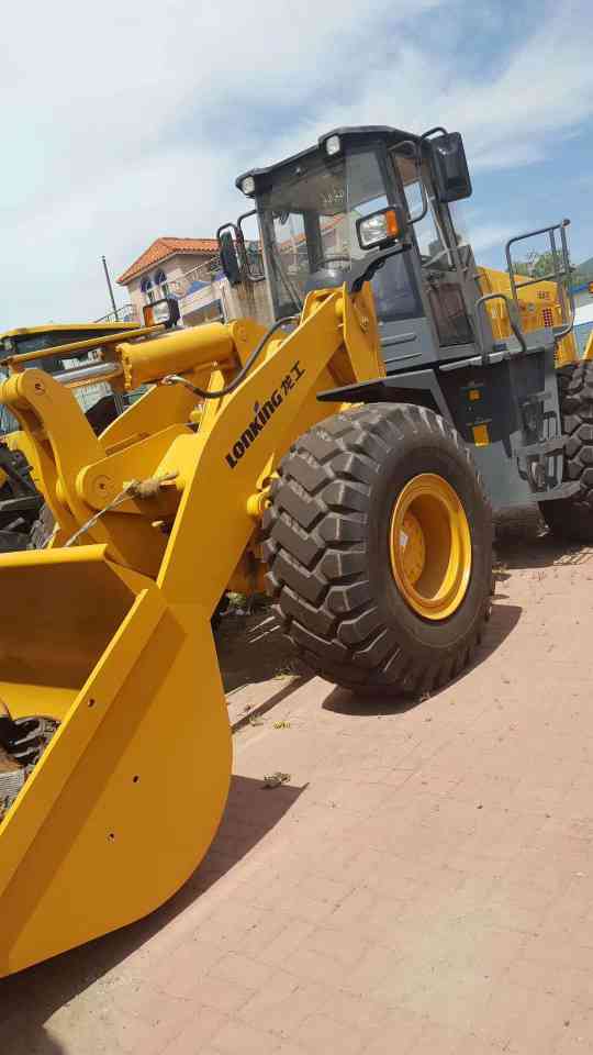 龙工lg855n 装载机