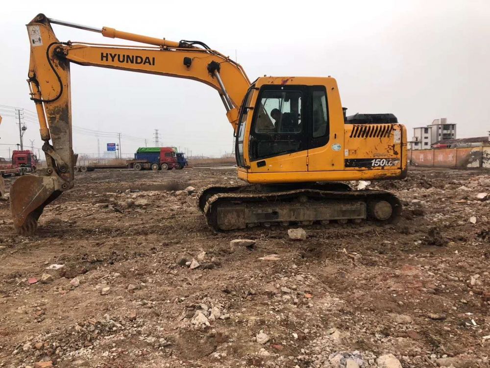现代r150-7 挖掘机