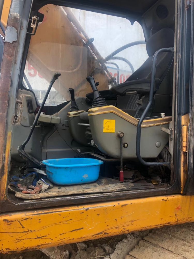 雷沃重工 fr220-7 挖掘机