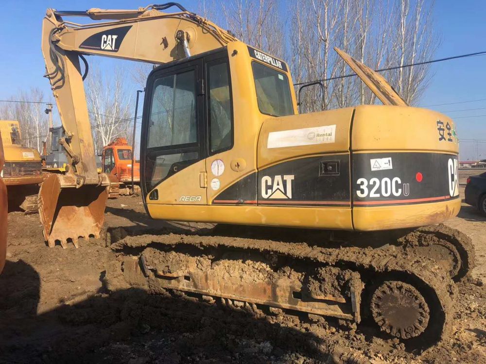 卡特彼勒 320cu 挖掘机