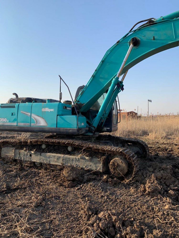 神钢sk350超8 挖掘机