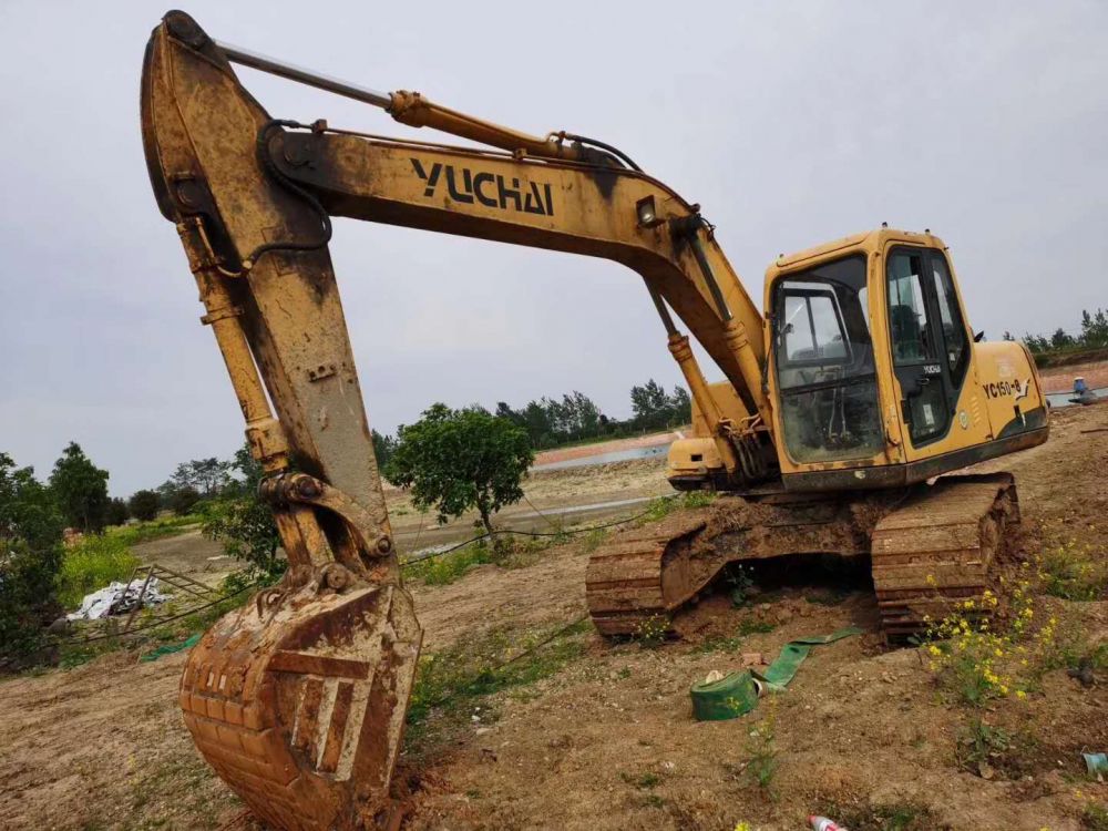 玉柴yc135-8 挖掘机