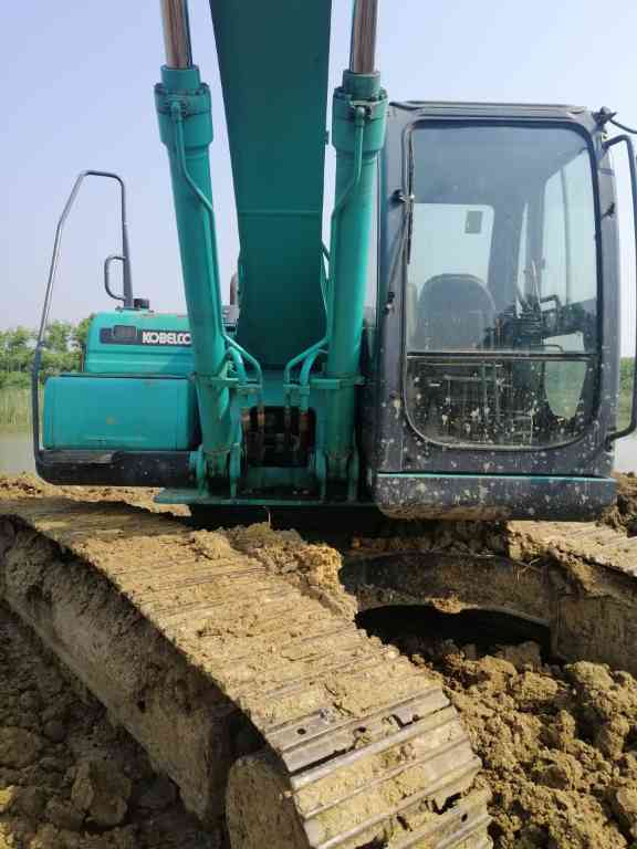 神钢sk200-yn12 挖掘机