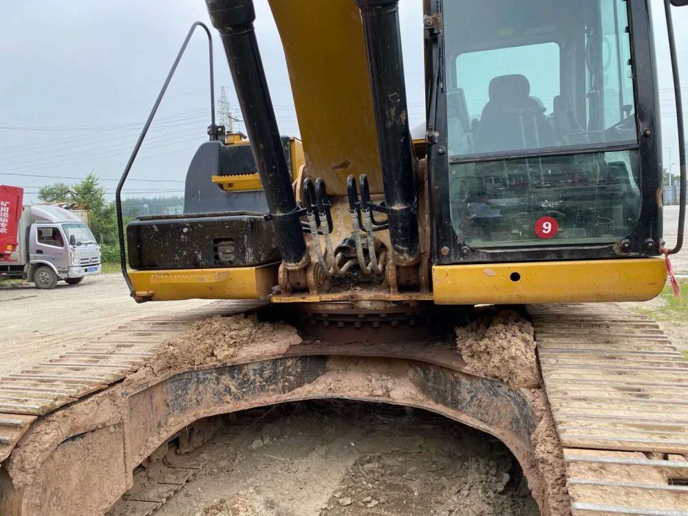 卡特彼勒326d2l挖掘机