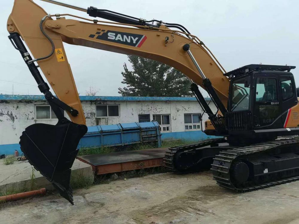 三一重工sy375挖掘机