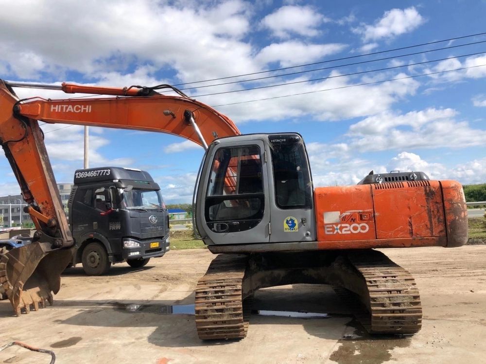 日立zx2005挖掘机