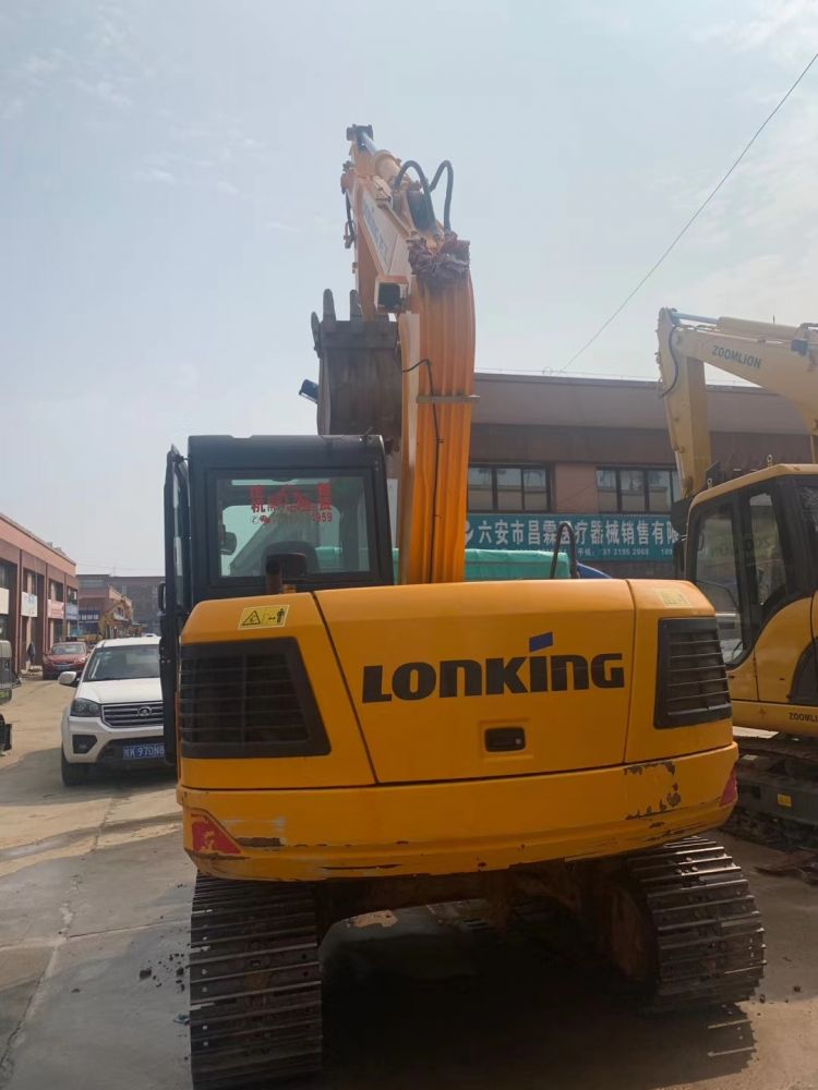 龙工lg6075挖掘机