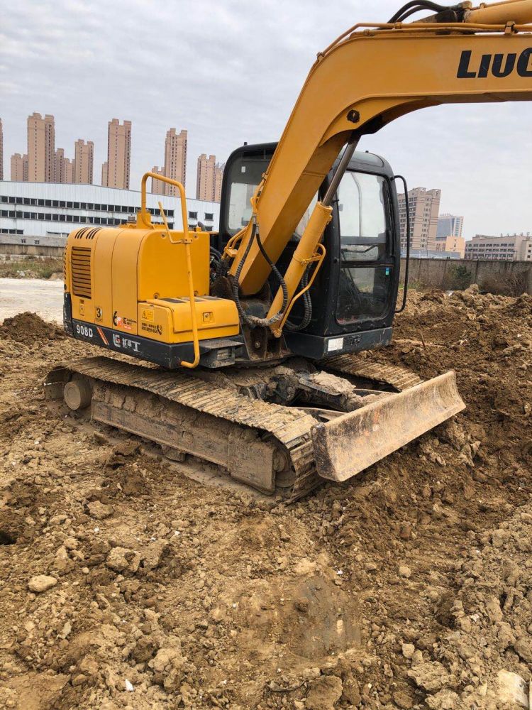 柳工clg908d挖掘机