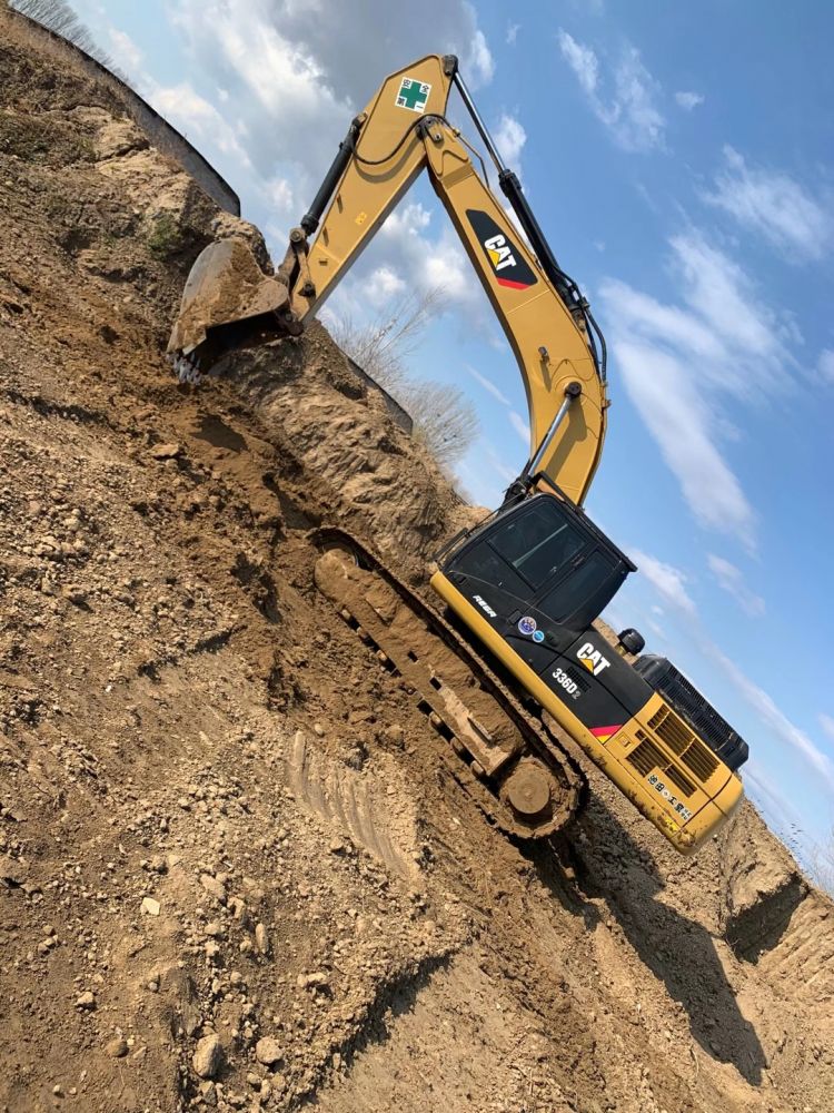 卡特彼勒 336d2 挖掘机