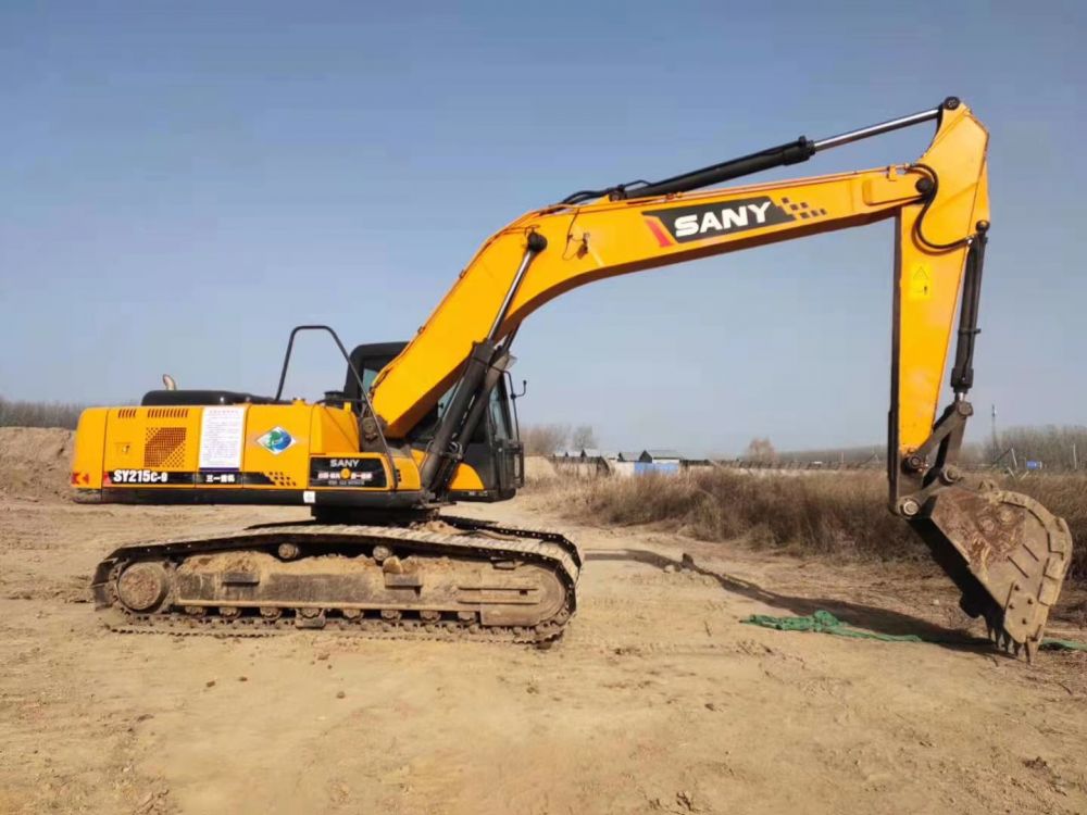三一重工sy215c9挖掘机